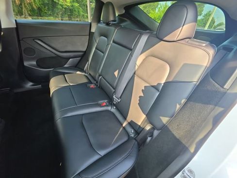 Used 2023 Tesla Model Y Performance AWD/4WD image 23