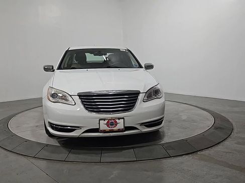 Used 2012 Chrysler 200 Limited image 9
