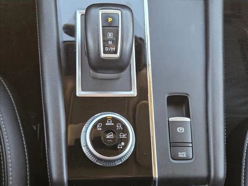 Used 2024 Mitsubishi Outlander SE image 14