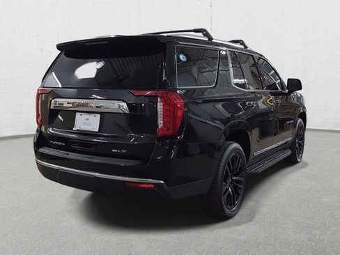 Used 2021 GMC Yukon SLT w/ SLT Premium Package image 5