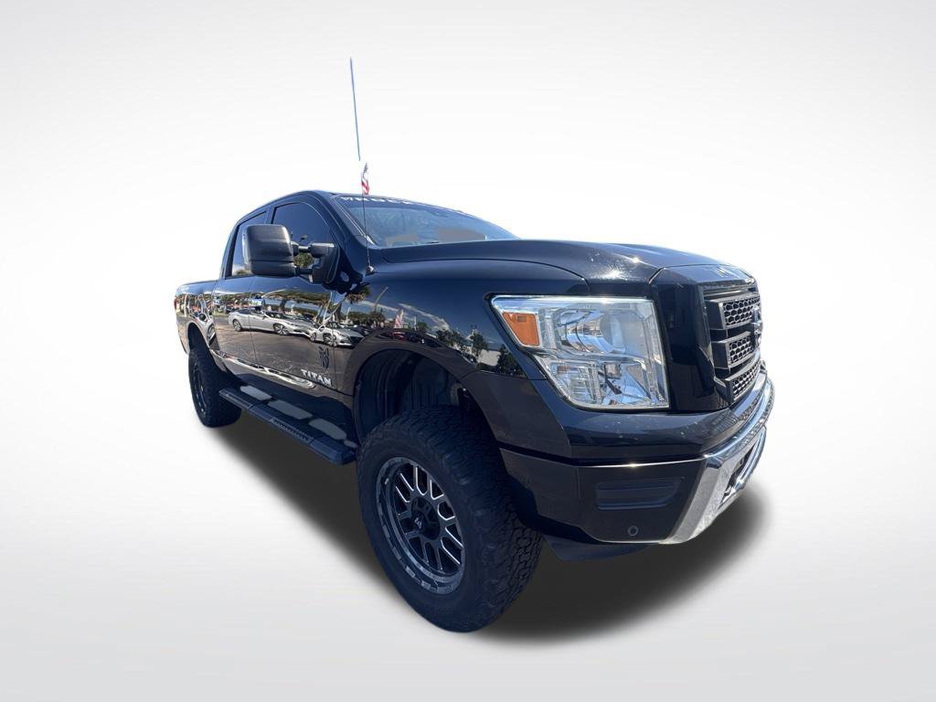 Used 2021 Nissan Titan SV w/ SV Convenience Package AWD/4WD image 9
