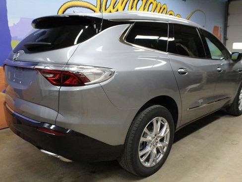 Certified 2023 Buick Enclave Essence w/ Experience Buick Package FWD image 5
