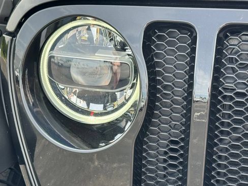 Used 2021 Jeep Wrangler Unlimited Sport AWD/4WD image 4