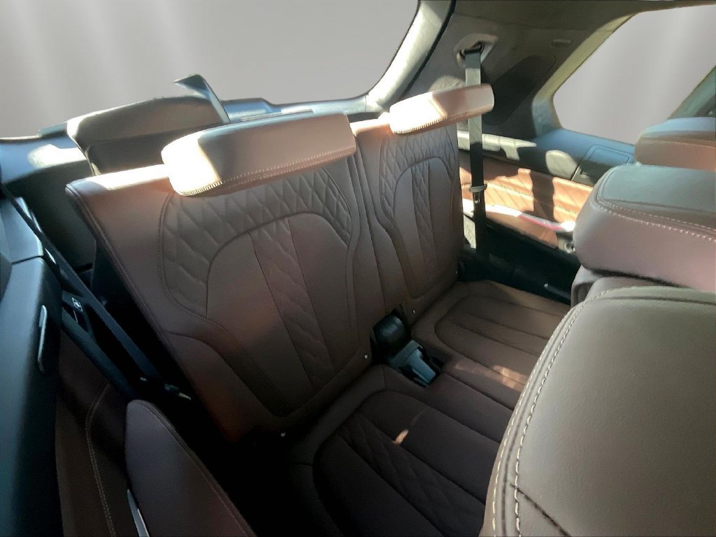 Used 2024 BMW X7 M60i w/ Executive Package AWD/4WD image 26