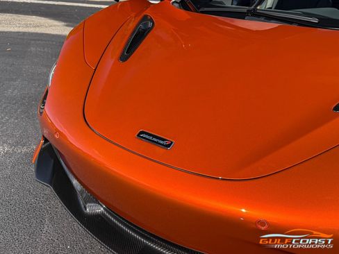 Used 2018 McLaren 720S Luxury image 5