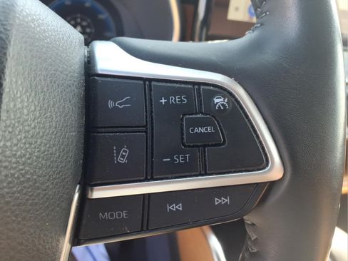 Used 2023 Toyota Highlander Platinum AWD/4WD image 19