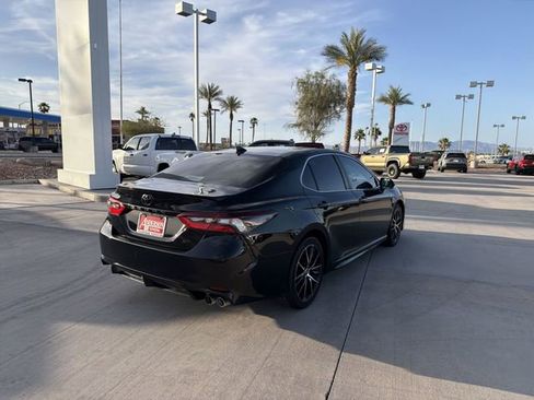 Used 2022 Toyota Camry SE w/ Audio Upgrade Package image 5