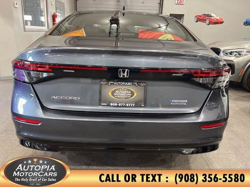 Used 2024 Honda Accord Touring image 4