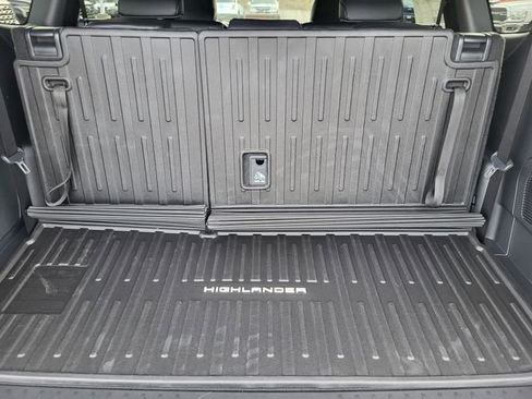 New 2026 Toyota Highlander XSE image 15