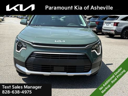 New 2026 Kia Niro EX FWD image 2
