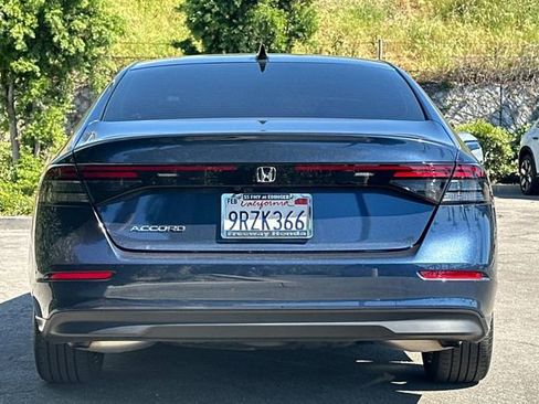 Certified 2025 Honda Accord SE image 5