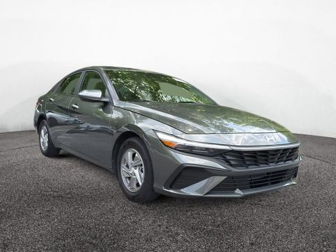 Certified 2026 Hyundai Elantra SE w/ Cargo Package FWD image 1