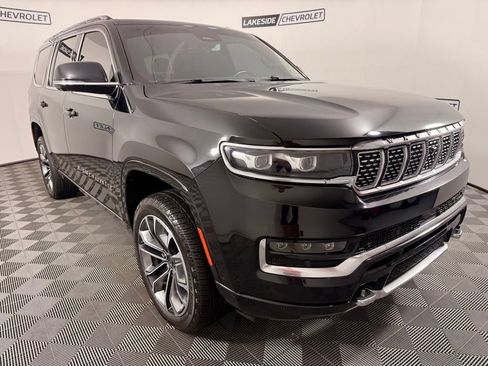 Used 2022 Jeep Grand Wagoneer Series III w/ Rear Seat Video Group 1 AWD/4WD image 8
