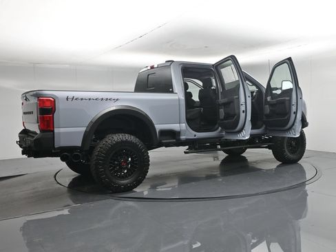 New 2026 Ford F250 Lariat w/ Black Appearance Package AWD/4WD image 5