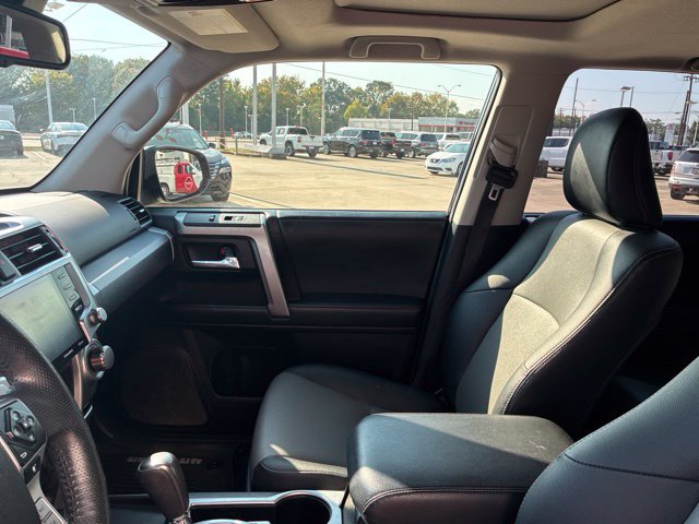 Used 2021 Toyota 4Runner SR5 Premium w/ Moonroof Package RWD image 16