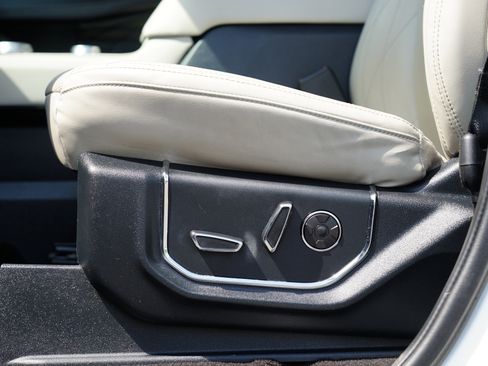 Used 2021 Ford Expedition Platinum image 17