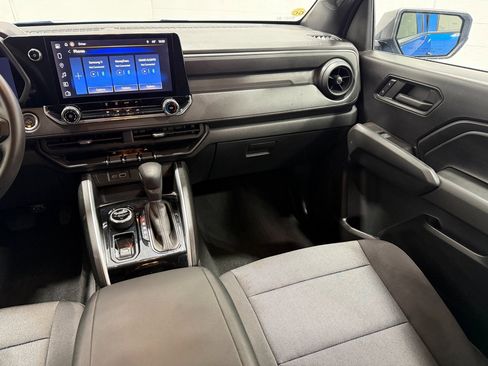 Used 2024 Chevrolet Colorado Trail Boss w/ Advanced Trailering Package image 38