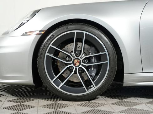 Certified 2025 Porsche 911 Carrera RWD image 16