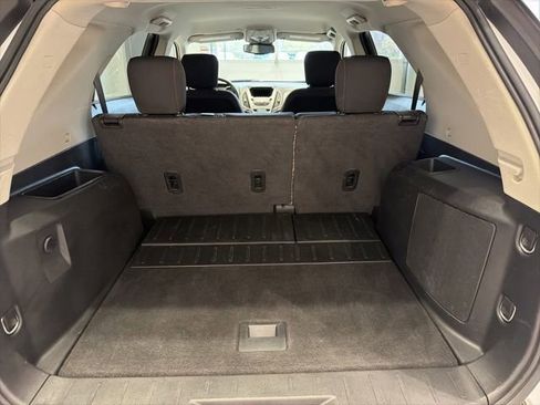 Used 2017 Chevrolet Equinox LT w/ Convenience Package FWD image 9
