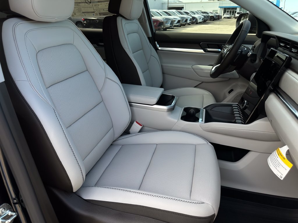 New 2027 GMC Terrain Denali w/ LPO, Floor Liner Package AWD/4WD image 10