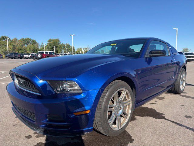 Used 2013 Ford Mustang Coupe w/ V6 Performance Pkg RWD image 2
