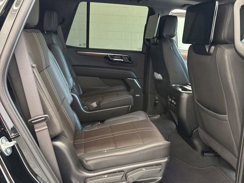 Used 2025 Chevrolet Tahoe High Country AWD/4WD image 30