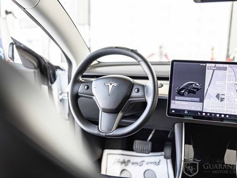 Used 2020 Tesla Model 3 Standard Range Plus image 30