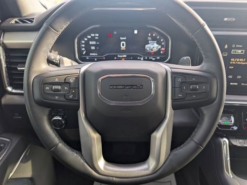 Used 2023 GMC Sierra 1500 Denali w/ Denali Reserve Package AWD/4WD image 15