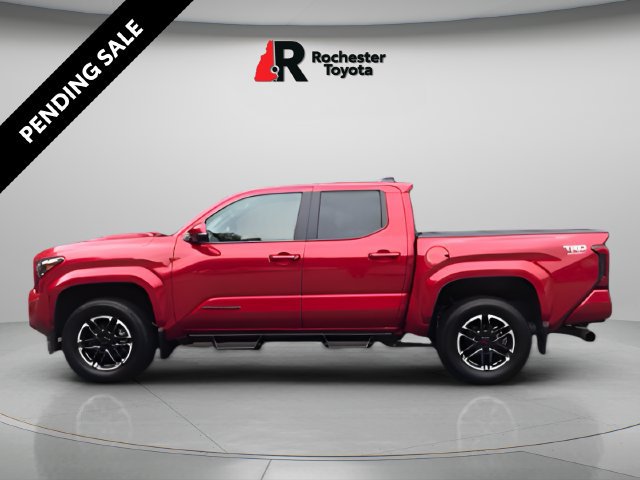 Certified 2025 Toyota Tacoma TRD Sport w/ TRD Sport Premium Package AWD/4WD image 4