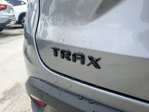 New 2026 Chevrolet Trax RS w/ Sunroof Package image 7