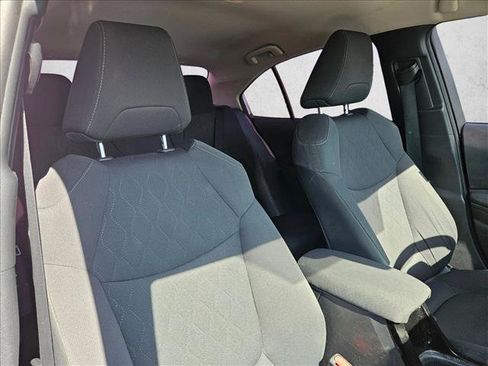 Used 2020 Toyota Corolla LE FWD image 14