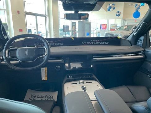 New 2026 Lincoln Navigator Reserve w/ Jet Appearance Package AWD/4WD image 20