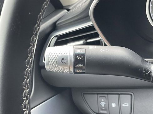 Certified 2025 Genesis G70 2.5T image 20