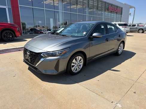 Used 2025 Nissan Sentra S FWD image 1