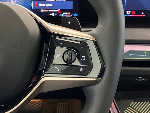 Used 2025 BMW X3 xDrive30i w/ Convenience Package image 27