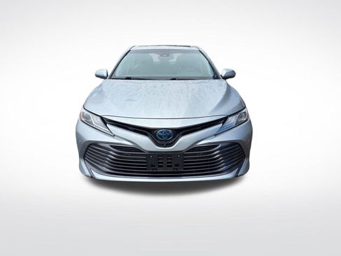 Used 2018 Toyota Camry XLE w/ Audio Package FWD image 3