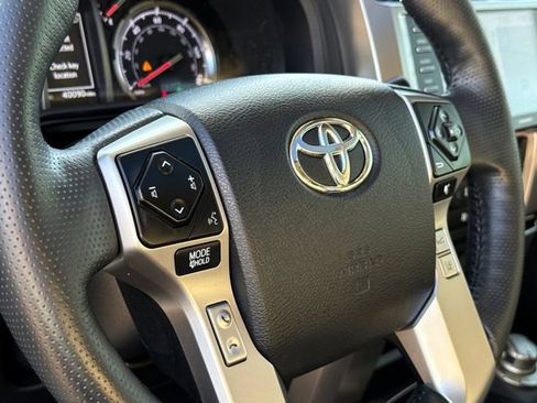 Used 2023 Toyota 4Runner Limited AWD/4WD image 20