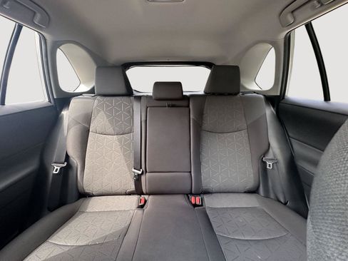 Used 2021 Toyota RAV4 XLE AWD/4WD image 13
