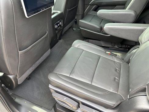 Used 2021 Chevrolet Tahoe Z71 image 20