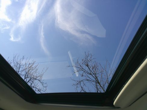 Used 2023 Toyota Highlander XLE image 29