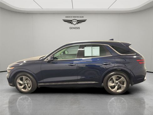 Used 2026 Genesis GV70 2.5T Select AWD/4WD image 2