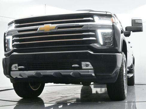 Used 2021 Chevrolet Silverado 2500 High Country w/ Z71 Off-Road Package AWD/4WD image 48
