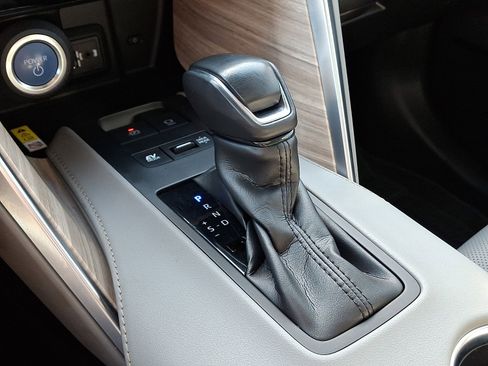 Used 2022 Toyota Venza Limited w/ Advanced Technology Package AWD/4WD image 15