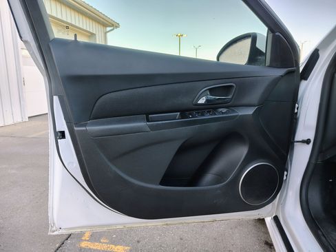 Used 2012 Chevrolet Cruze LT w/ RS Package image 9