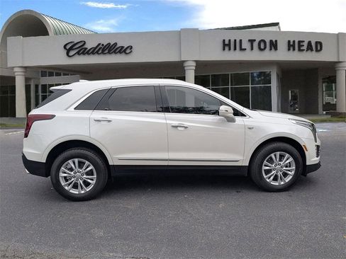 New 2026 Cadillac XT5 Luxury w/ LPO, Floor Liner Package image 7