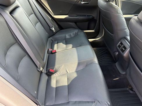 Used 2017 Honda Accord Touring image 26