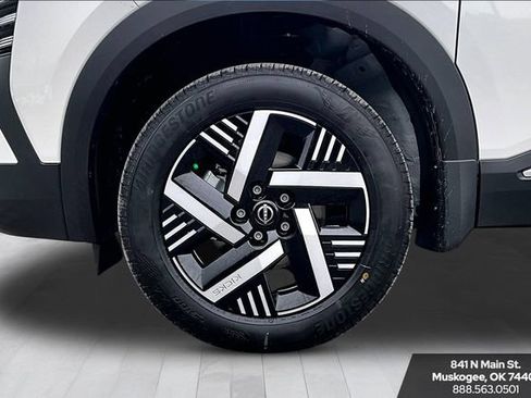 New 2026 Nissan Kicks SV FWD image 19