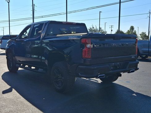 Used 2026 Chevrolet Silverado 1500 Custom Trail Boss w/ LPO, Dark Essentials Package AWD/4WD image 4
