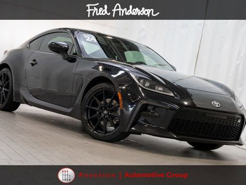 Used 2024 Toyota GR86 Premium RWD image 2