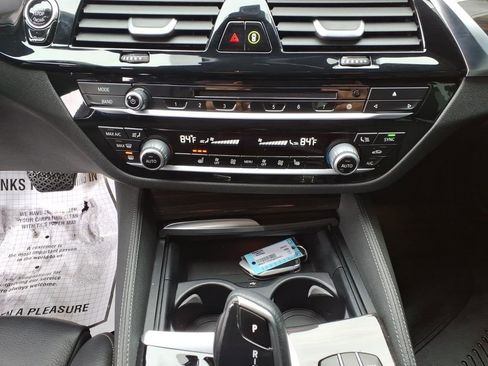 Used 2019 BMW 540i xDrive w/ Premium Package image 24